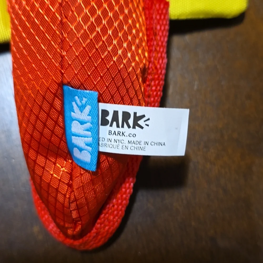 Bark Dog Toy Doggy Paddler Kayak NWT‎